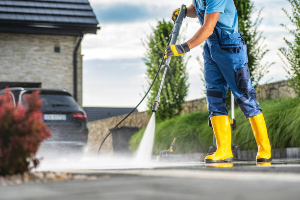 Why Choose Our Certified Pressure Washing Experts for Your Project Needs in Berthoud, CO?